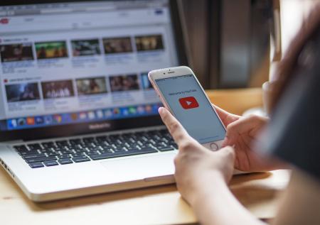 Google заплатит за публикацию ролика с данными военных ВС России