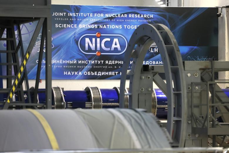 Ускорительный комплекс NICA (Nuclotron based Ion Collider facility)