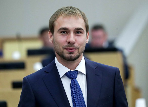Антон Шипулин