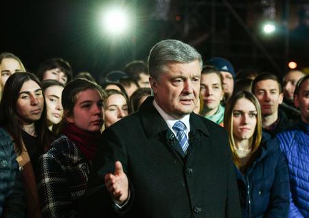 Порошенко согласился провести дебаты с Зеленским на стадионе