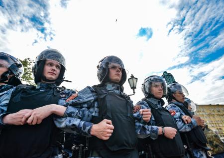 В Москве не разрешат публичные акции, несмотря на снятие COVID-ограничений