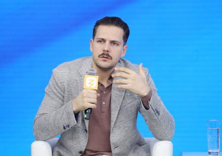 «Я раньше думал, что страдал»: ставший отцом Бикович признался в трудностях