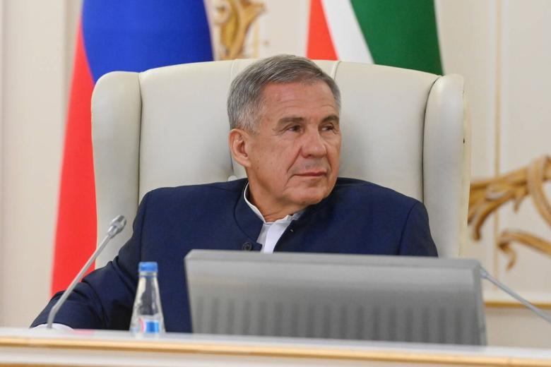 Рустам Минниханов