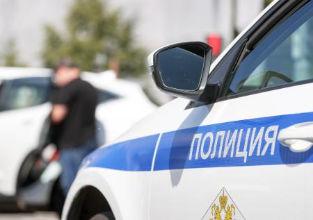 Магнитогорец с ребенком в машине наехал на сотрудника ДПС и попал на видео