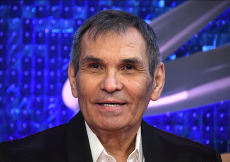 «Выбегали мужики на сцену и дрались»: Алибасов о концертах «На-на» в 90-х