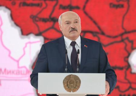 Власти ФРГ назвали Лукашенко шефом сети перевозчиков нелегальных мигрантов