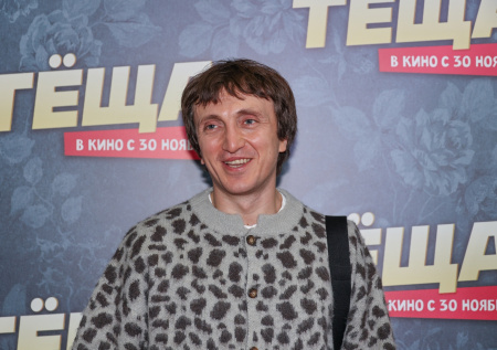 Дорохов признался, что впервые за много лет встретит Новый год дома