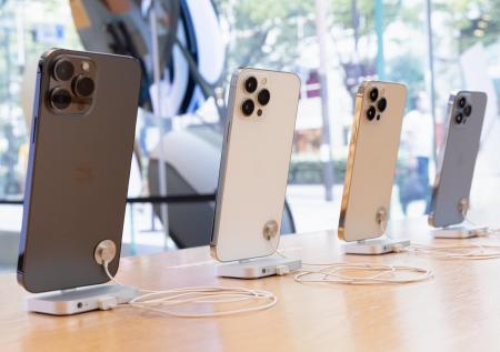 iPhone 13 оказались недоступны для быстрой покупки во многих странах 