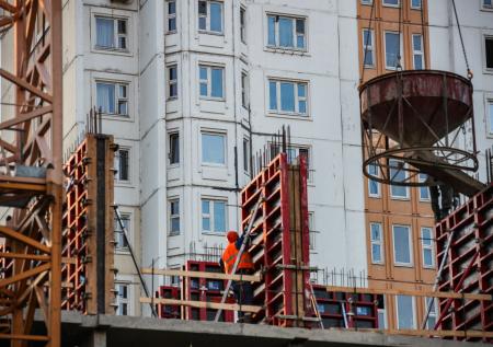 Дольщики Подмосковья смогут следить за стройками через приложение
