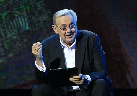 Стоянов рассказал, что на самом деле происходит в шоу «Маска»