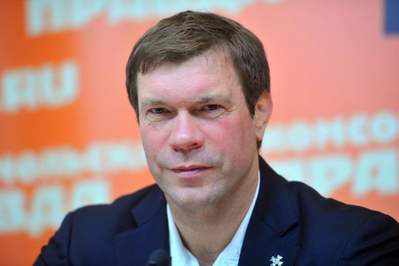 Олег Царев