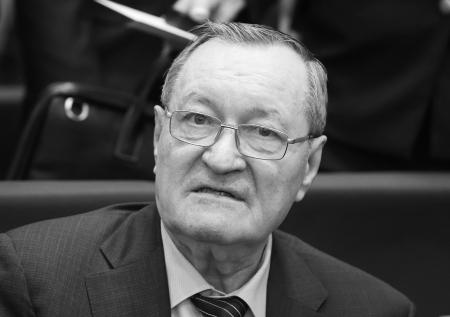 Умер экс-президент Федерации фигурного катания на коньках России
