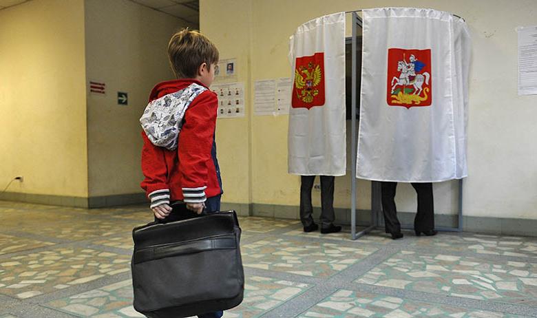 На избирательном участке