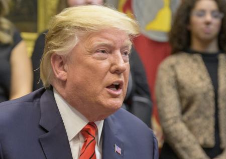 Трамп заявил о возможности намеренного убийства Алеком Болдуином оператора 