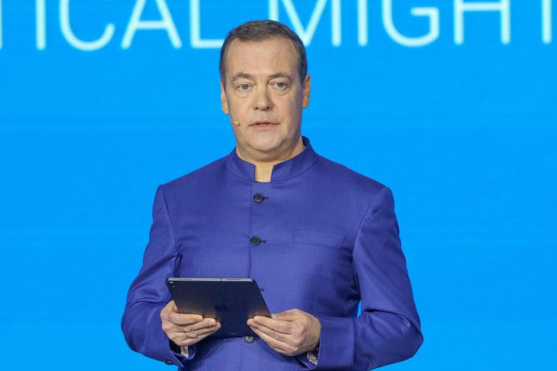 Дмитрий Медведев