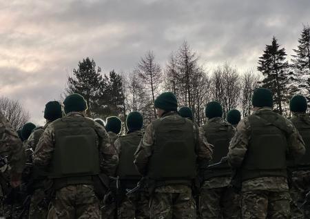 Минобороны Британии сократит тысячи служащих