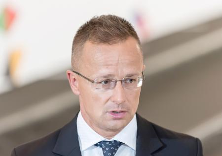Венгрия сдалась? Почему Будапешт не наложит вето на 13-й пакет санкций