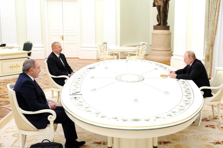 Встреча Владимира Путина с президентом Азербайджана Ильхамом Алиевым и премьер-министром Армении Николом Пашиняном