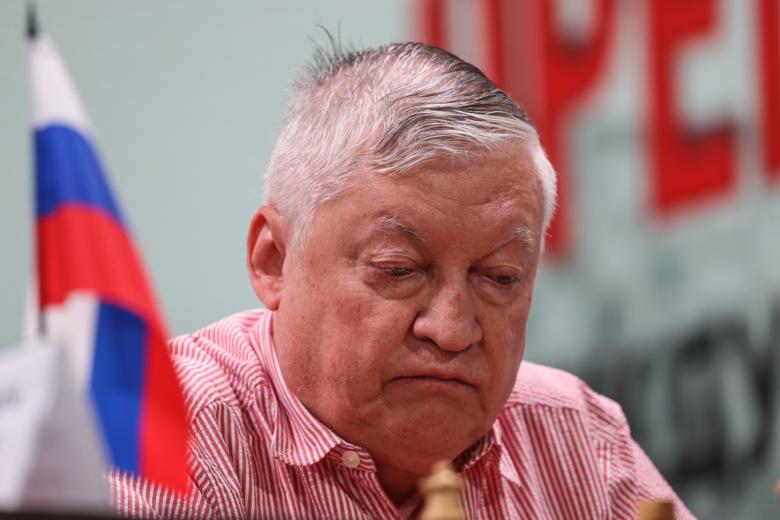 Анатолий Карпов