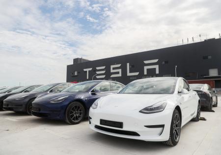 Первый российский завод Tesla предложили открыть в Калужской области