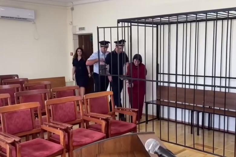 Следственными органами СК России по Республике Адыгея жительнице города Адыгейск предъявлено обвинение в совершении преступления,  предусмотренного п.п. «г, е» ч. 2 ст. 117 УК РФ