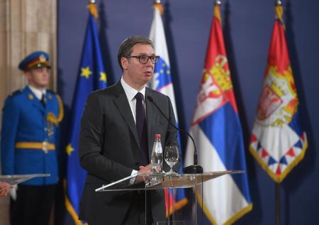 Вучич заявил о двойных стандартах в подходе к Украине и Сербии