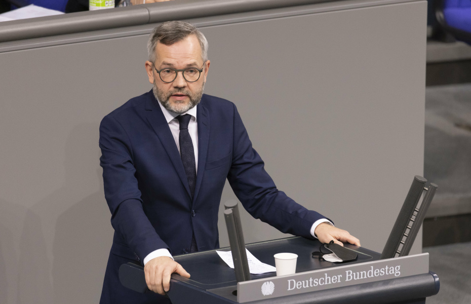 Михаэль Рот