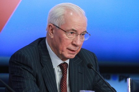 Слова Азарова о ядерном ударе НАТО по России с Украины сочли нереальными