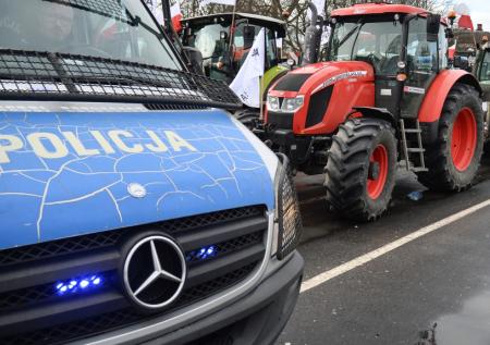Польские фермеры заблокировали КПП на границе с Украиной