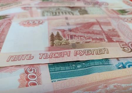 Названы регионы, лидирующие по доходам населения в России