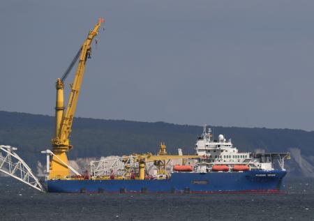 Трубоукладчик для «Северного потока — 2» вышел из немецкого порта