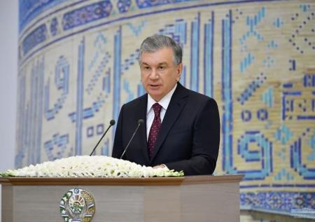 Президент Узбекистана будет пробоваться на новый срок