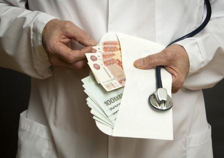 ОНФ попросил ужесточить наказание за торговлю справками о коронавирусе