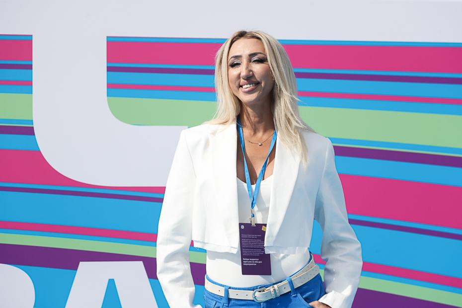 Ведущая Лилия Абрамова (Татарка FM) 