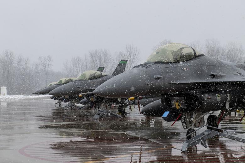 F-16