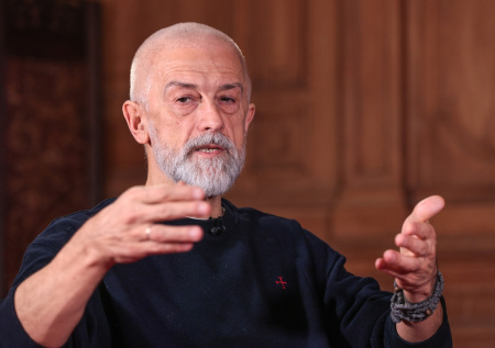 «Инфантильные провокации»»: Бояков намекнул на «перерождение» Богомолова