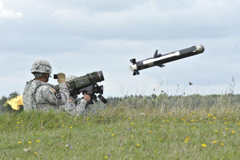 Американский переносной противотанковый ракетный комплекс Javelin