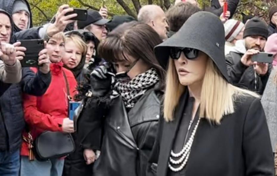 Певица Алла Пугачева