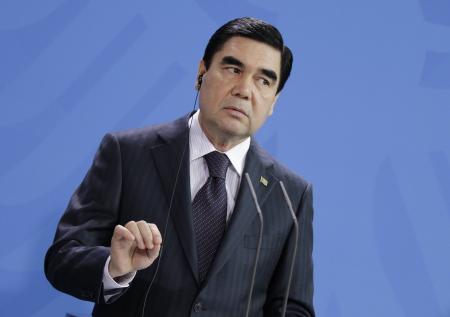 Глава Туркмении сделал министру культуры «последнее предупреждение»