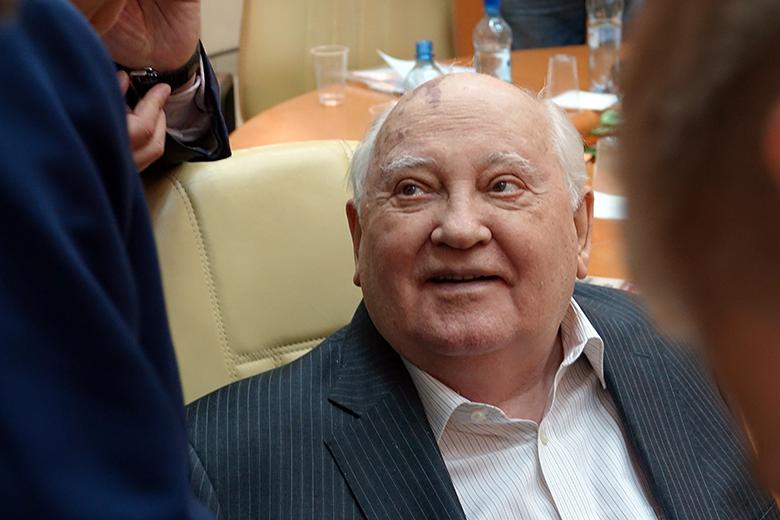 Михаил Горбачё