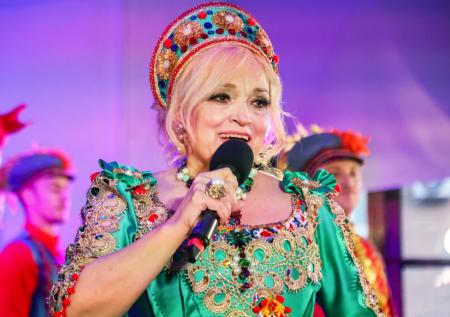 Музкритик назвал песню, ставшую «бронебойным» хитом Кадышевой