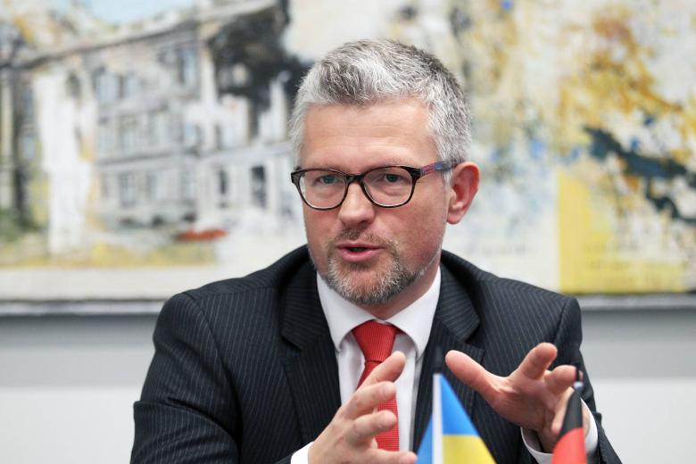 Андрей Мельник