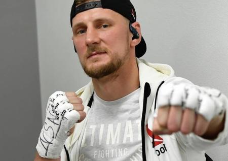 Заработок Волкова за бой с Кёртисом составил $80 тысяч