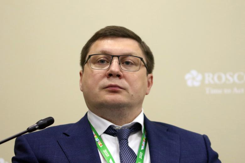 Максим Митрофанов
