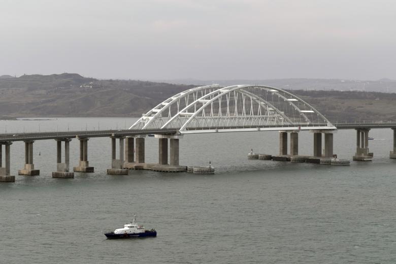 Крымский мост в Керчи
