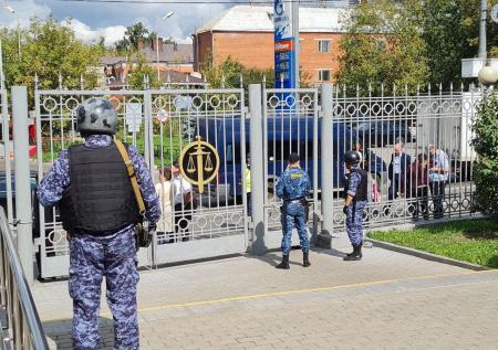 Мосгорсуд начал эвакуацию из-за сообщения о минировании