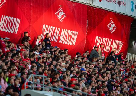 «Фратрия»: борясь с фанатами, одни зарабатывают погоны, другие — клики