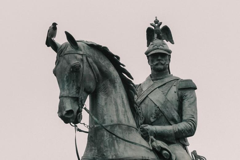 Памятник императору Николаю I на Исаакиевской площади в Санкт-Петербурге