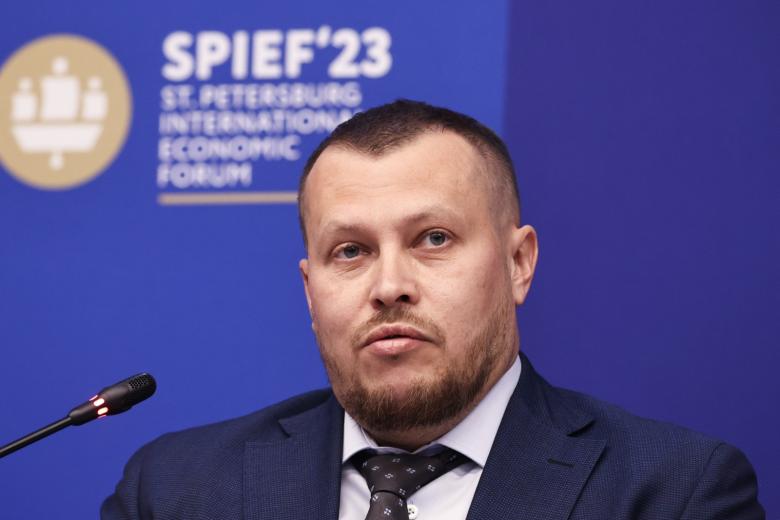Павел Сниккарс