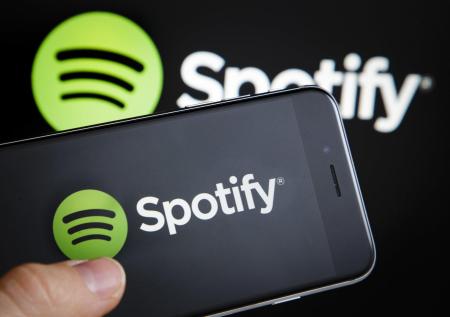 Россиян лишат премиальной подписки на сервис Spotify